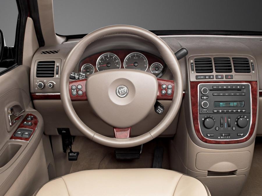 Торпедо Buick Terraza CXL 2004 года  (фото 24 из 35)